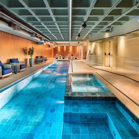 Hotel Meliá Paulista São Paulo Exterior foto The swimming pool at the hotel